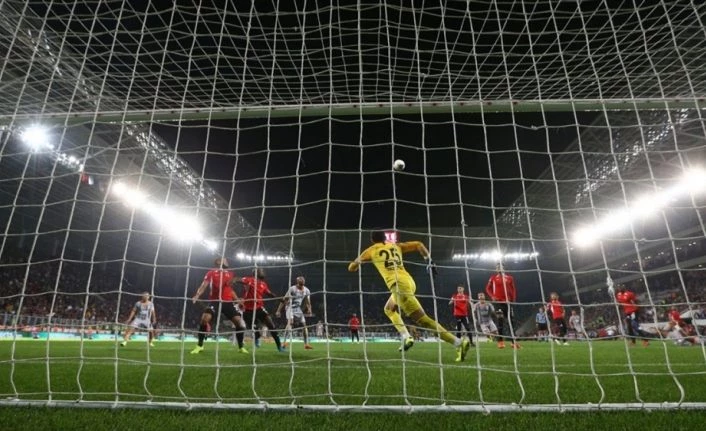 Galatasaray ile Gençlerbirliği 96. randevuda