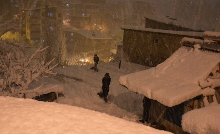 Hakkari’de 197 yerleşim yeri kapandı
