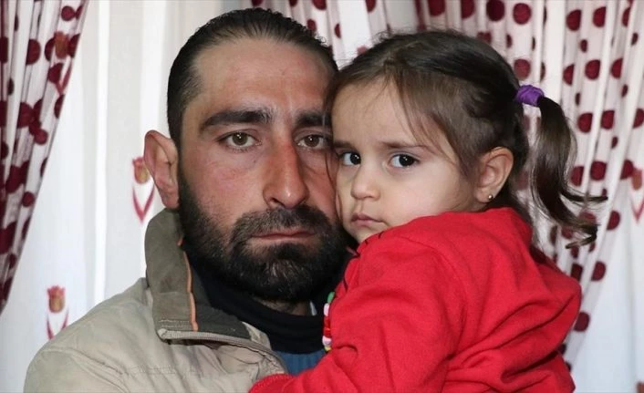 Hamile eşi ve oğlu öldürülen baba kızıyla teselli buluyor