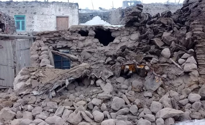 İran’daki deprem Van’da hasara neden oldu: Yaralılar var