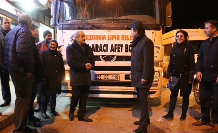 İspir’den Elazığ’a bir tır dolusu yardım