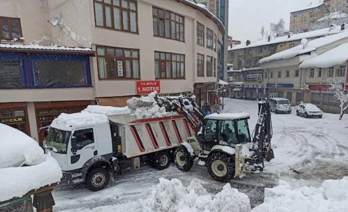 Karla mücadele ekibinden vatandaşlara uyarı