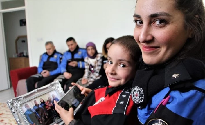 Küçük Efraim’in en büyük dostu polis oldu