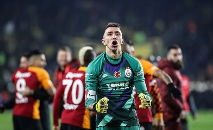 Muslera: Çok güzel ve anlamlı bir galibiyet aldık