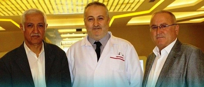 Robotik cerrahi ile yapılan yapay mesane hayatlarını değiştirdi