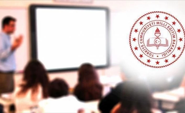 Tüm illerde sınavla öğrenci alacak en az bir Anadolu lisesi olacak