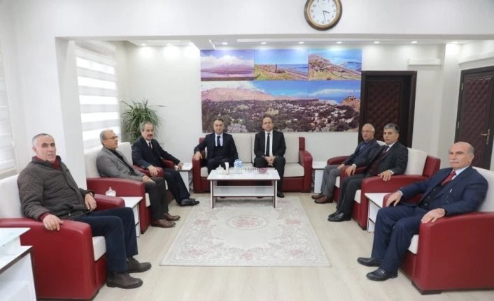 Vali Oktay Çağatay, Adilcevaz’da ziyaretlerde bulundu