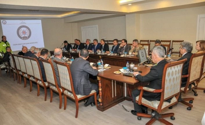 Van’da otobüs kazalarının önlenmesine yönelik toplantı