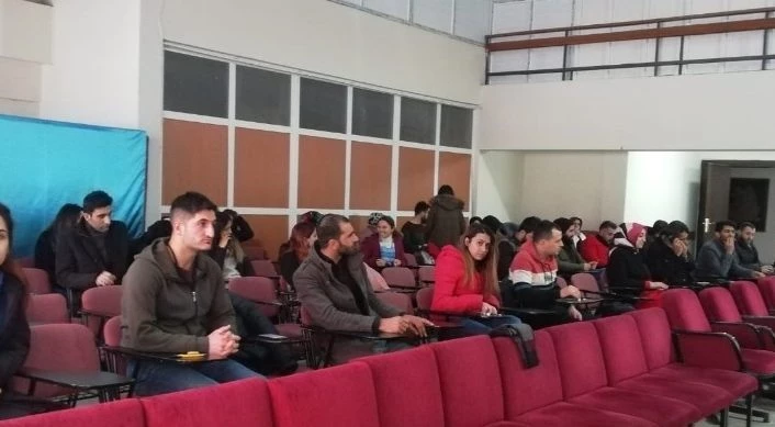 Van’da sağlık personeline yabancı dil eğitimi