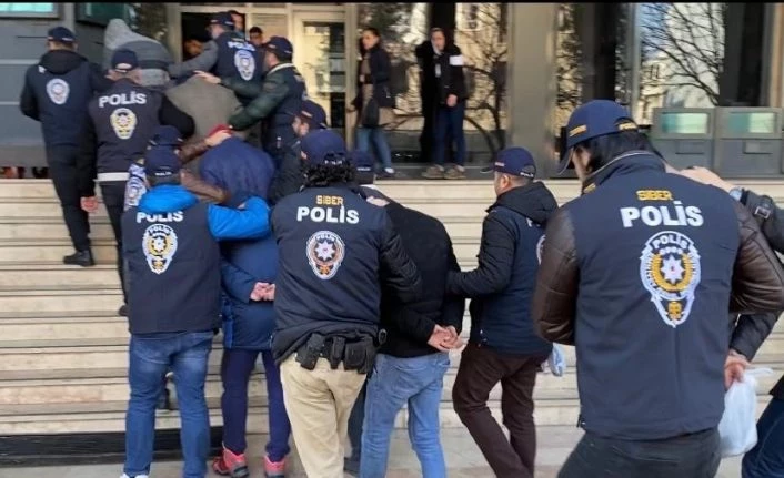 Yasa dışı bahis oyunundan 4 tutuklama