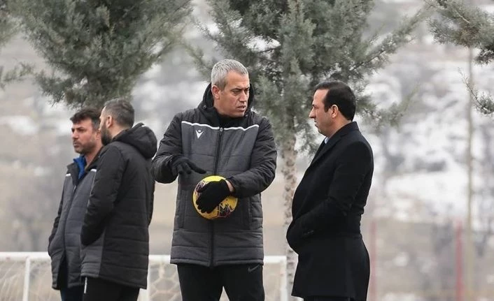 Yeni Malatyaspor’da Özdeş ile devam kararı