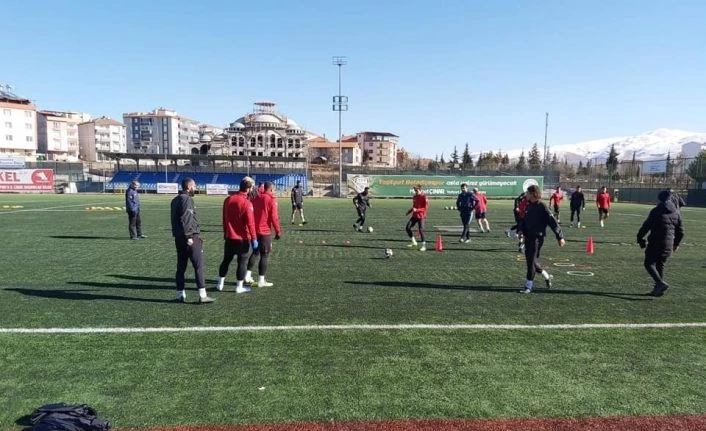 Yeşilyurt Belediyespor’da Pazarspor mesaisi sürüyor