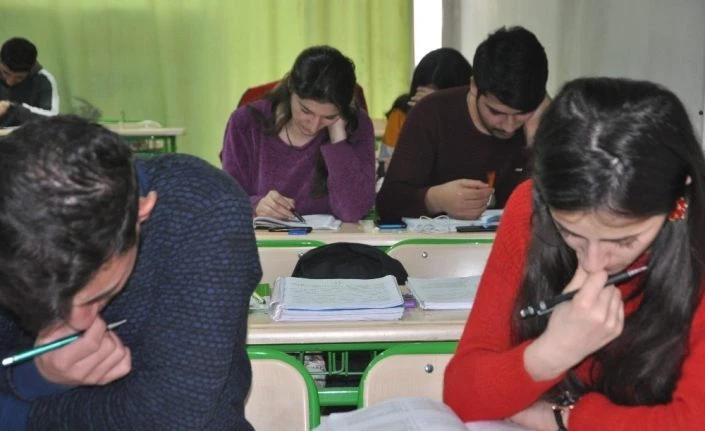 Yüksekovalı öğrencilerden ‘sınav merkezi’ talebi