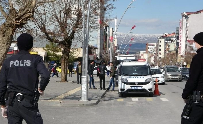 65 yaş üstü vatandaşlar için “dışarı çıkmayın” uyarısı