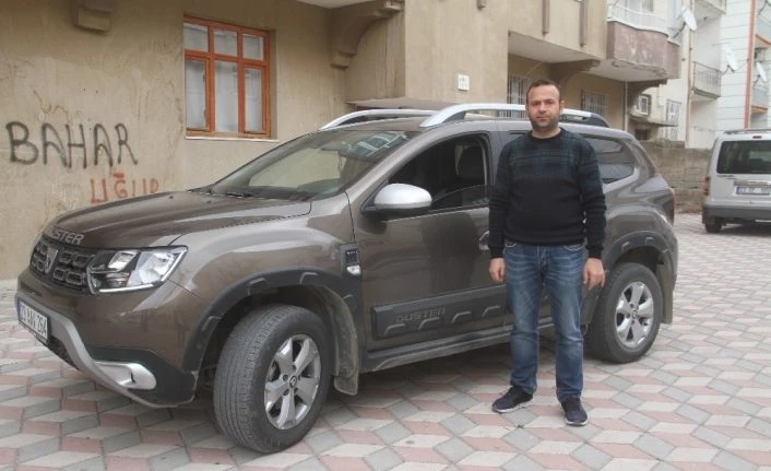 Aracının başkası tarafından satışa çıkarıldığını görünce şok oldu