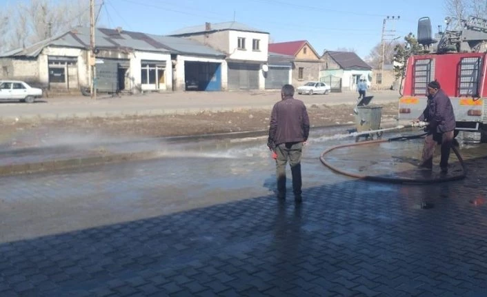 Arpaçay Belediyesi bahar temizliği başlattı