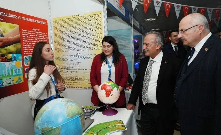 Atatürk Üniversitesi, Tübitak Araştırma Projeleri Yarışmasına ev sahipliği yaptı