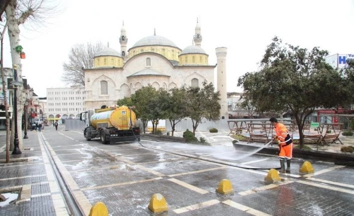 Battalgazi Belediyesi dezenfekteyi yoğunlaştırdı