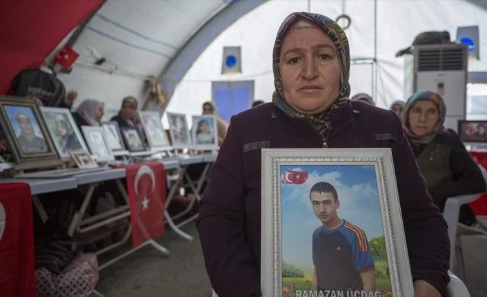 Diyarbakır annelerinden Üçdağ: Oğlum o hainlerin elinden kaç gel