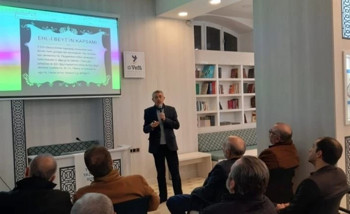 Eğitimci Yazar İhsan Ünlü: “Ehlibeyt ayrıştırmaz, bütünleştirir”