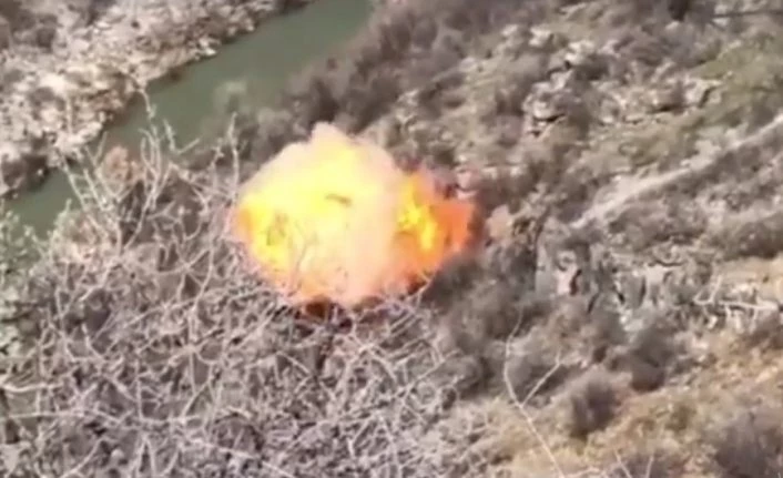 Elazığ kırsalında teröristlerin malzemesi bulunan mağara imha edildi