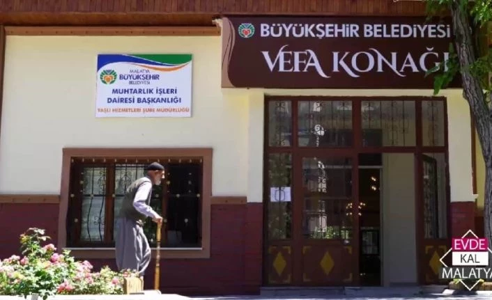 Ferdi Tayfurlu klip ile evde kal mesajı