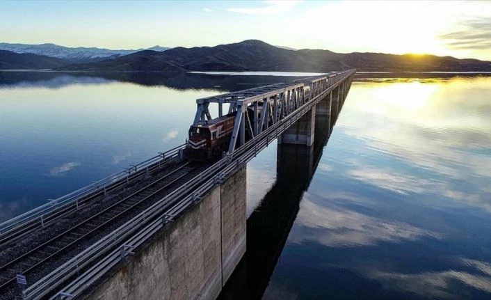 Güney Kurtalan Ekspresi ile 23 saatlik masalsı yolculuk