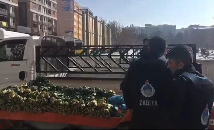 İpekyolu Belediyesinden seyyar ve kaldırım işgallerine müdahale
