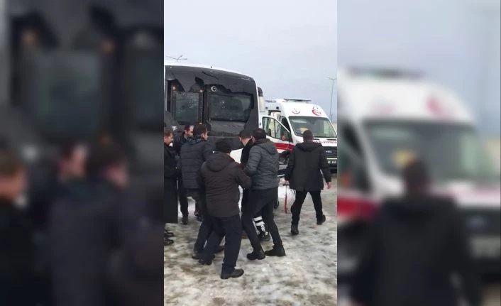 İşte saldırıya uğrayan servis otobüsü