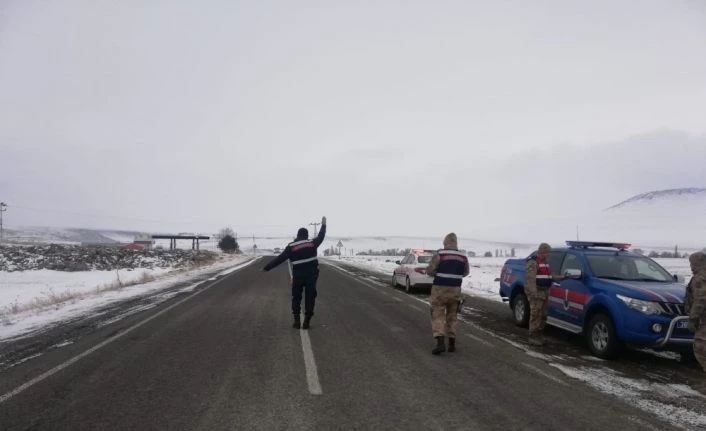 Kars’ta jandarmadan sahte plaka uygulaması