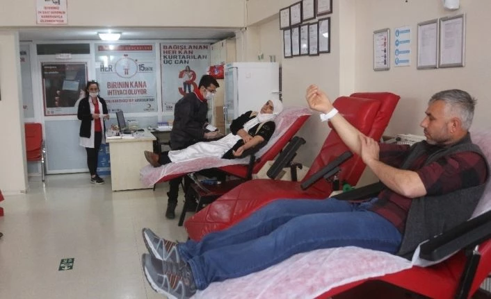 Koronavirüs Van'da kan bağışlarını yüzde 75 düşürdü
