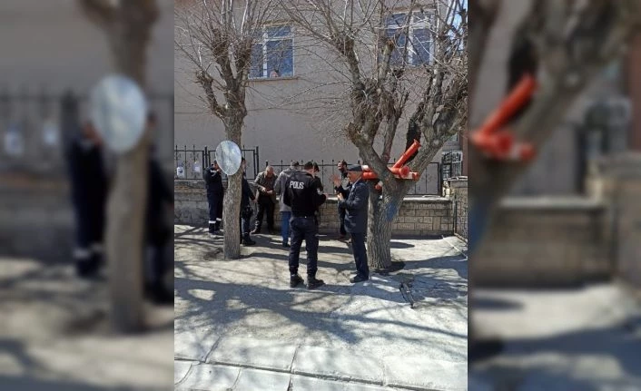 Korona virüs yasağına uymayan 65 yaş üstü 5 kişiye para cezası uygulandı