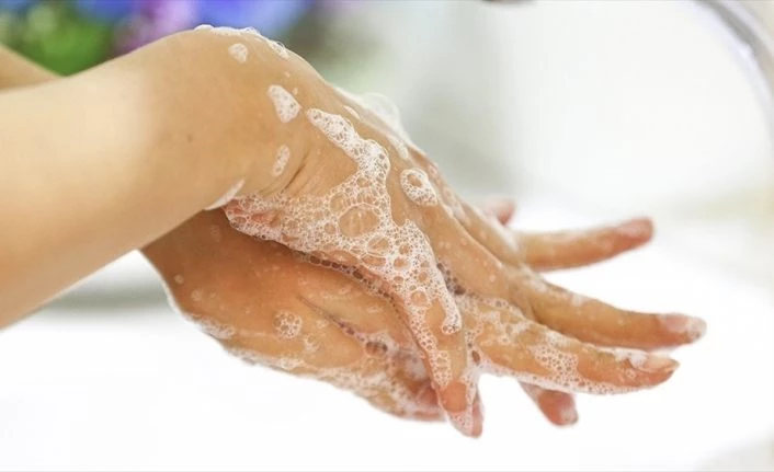 Koronavirüsle mücadelede basit önlemler hayat kurtarıyor