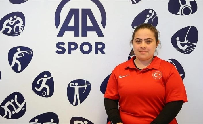 Milli sporcu Çevik madalyalarını Mehmetçiğe sunmak istiyor