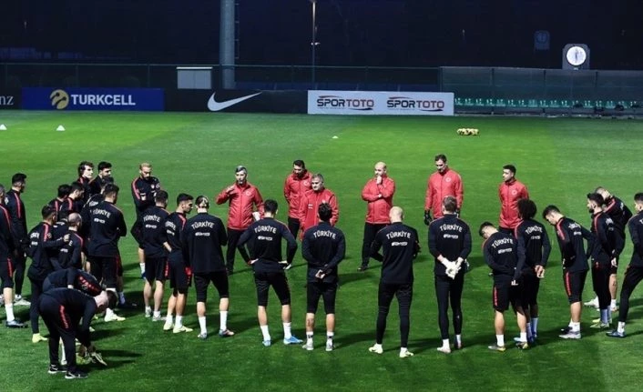 Milli takıma nazar değdi