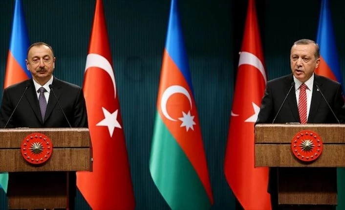 Türkiye-Azerbaycan arasında kara ve hava yolu ulaşımı geçici süreyle durduruldu