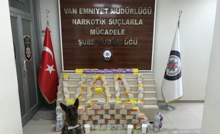 Üzerinde ‘ıslak havlu’ yazılı paketlerden zehir çıktı