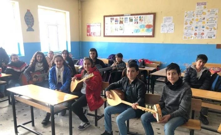 Van’da “Genç Umutlarla Mutlu Yarınlara” projesi