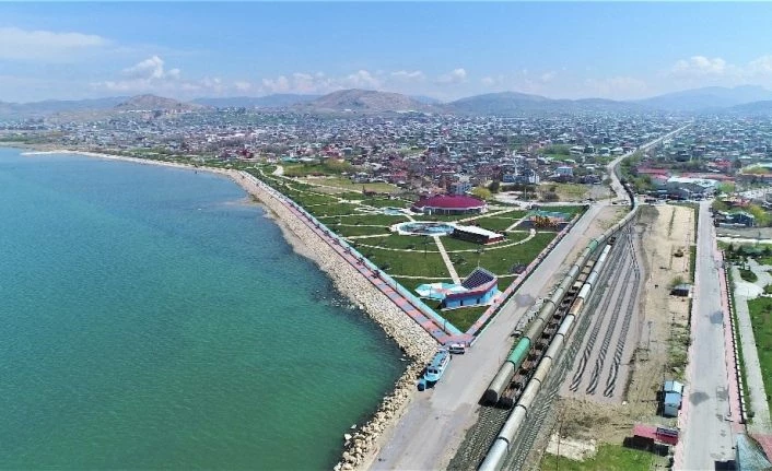 Van 15 Temmuz Şehitler Parkı’nda korona virüs sessizliği
