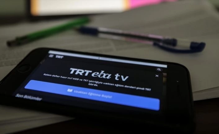 23 Nisan coşkusu TRT EBA TV