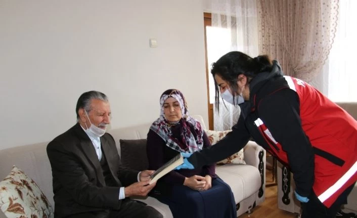 70 yaşındaki Şükrü amcadan "Sosyal Vefa’ya, Şiirli "Vefa"