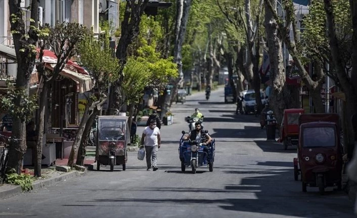 Adalar giriş çıkış kısıtlamasının ardından en sakin günlerini yaşıyor