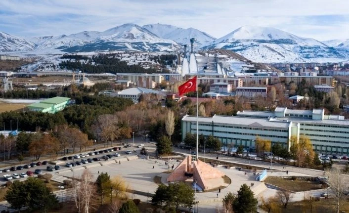 Atatürk Üniversitesi nitelikli eğitim alanında dünyanın en iyi 200 üniversitesi arasında
