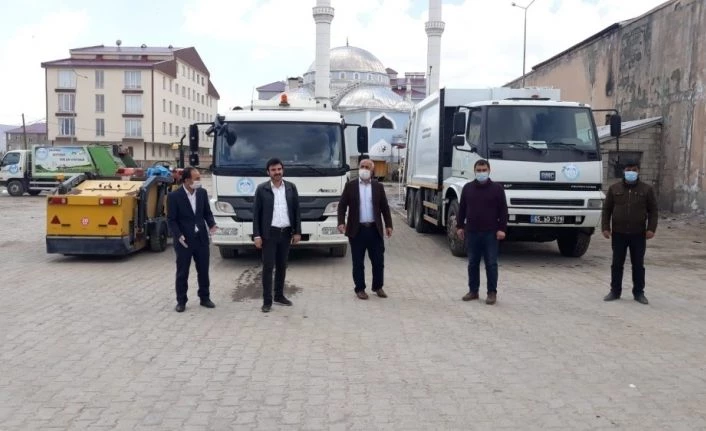 Çaldıran Belediyesi atıl durumdaki üç aracı yeniledi
