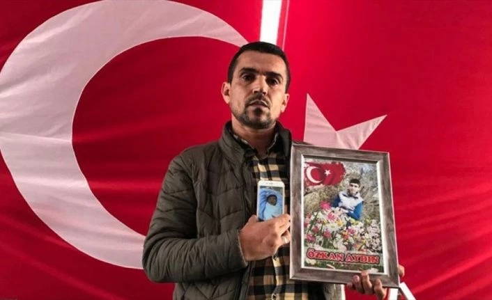 HDP önünde eylem yapan babanın evlat sevinci