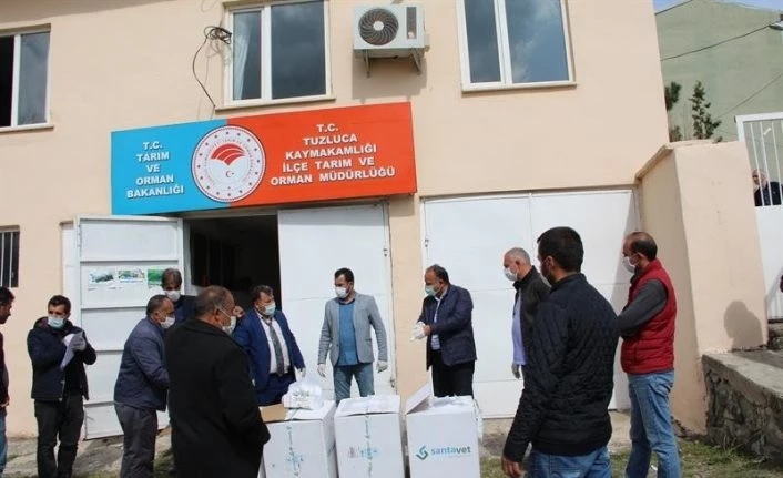 Iğdır’da Arı yetiştiricilerine ilaç desteği sağlandı