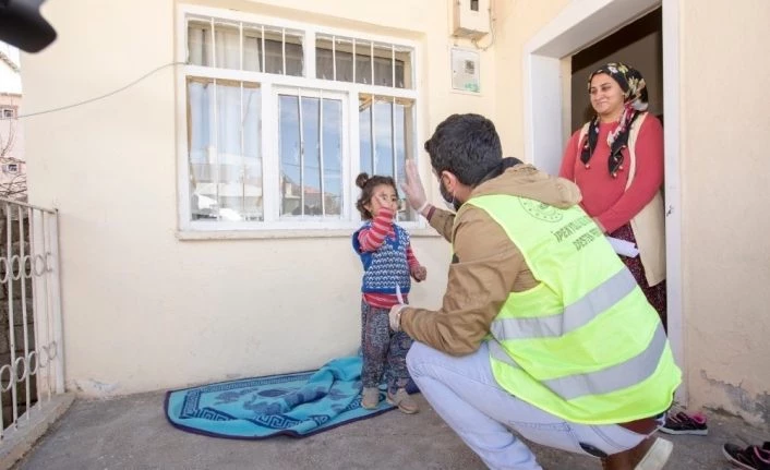Minik Ezgi’nin talebine İpekyolu Kaymakamı Aslan sessiz kalmadı