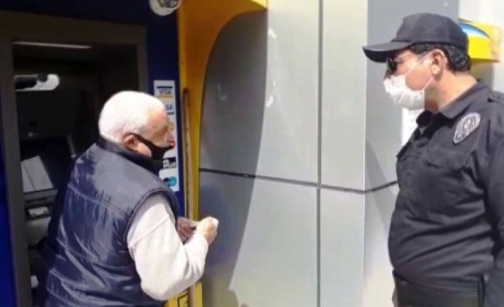 Polis ekipleri vatandaşların yardımına koşuyor
