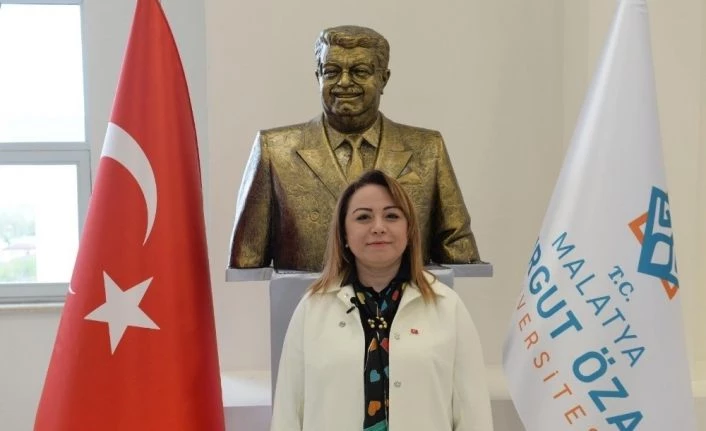 Rektör Karabulut’an Özal mesajı