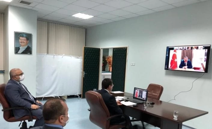 Rektör Kızılay’dan immun plazma tedavisi bilgilendirmesi